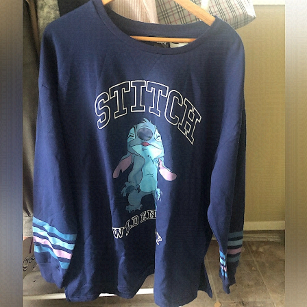 DISNEY Stitch cozy soft sweatshirt